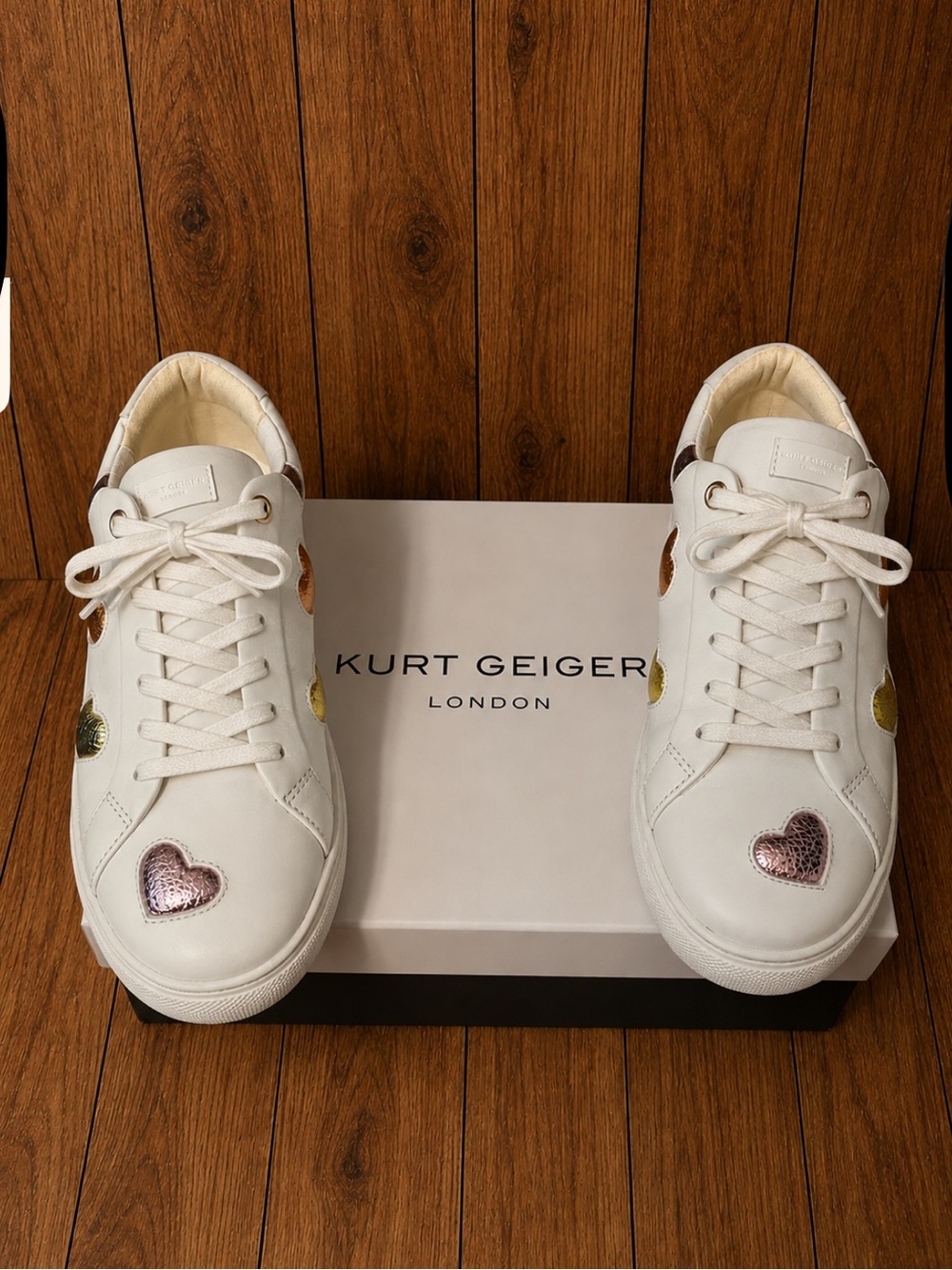 Kurt Geiger Love Lane White Leather with Multicolored Hearts Sneakers Size 8 - Picture 1 of 10